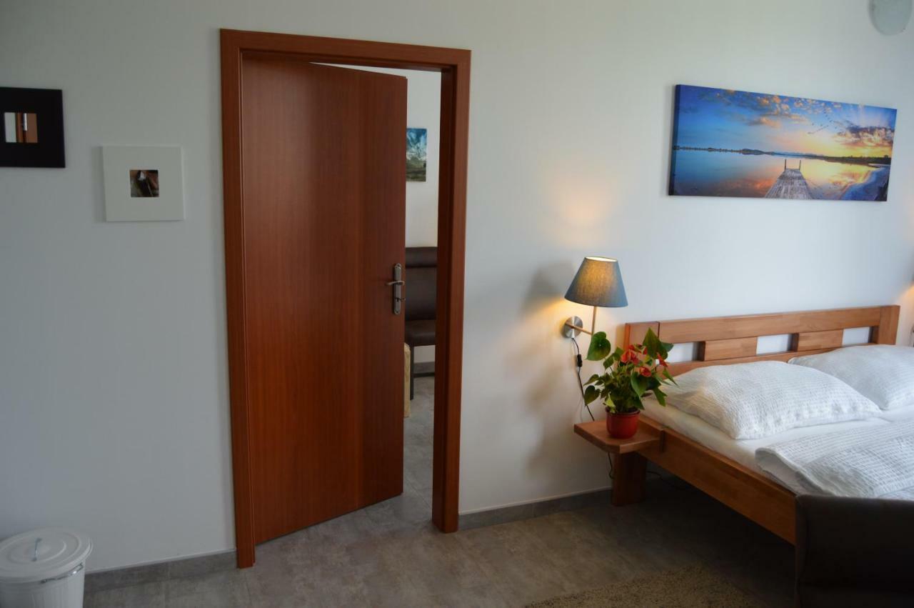 Vila Lipa Novy Bor Ngoại thất bức ảnh