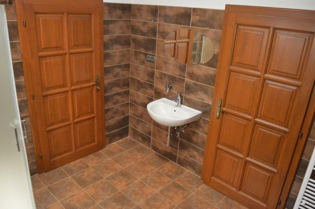 Vila Lipa Novy Bor Ngoại thất bức ảnh
